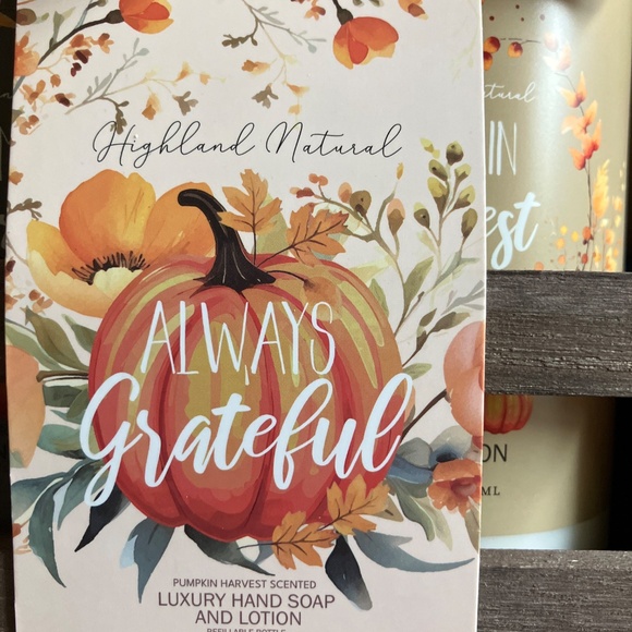 Pumpkin 🎃 Harvest Luxury Hand Soap&Lotion - Picture 3 of 5